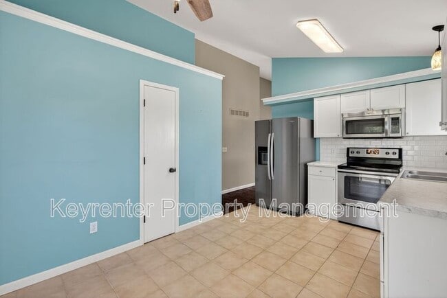 Building Photo - 220 Pheasant Point Blvd