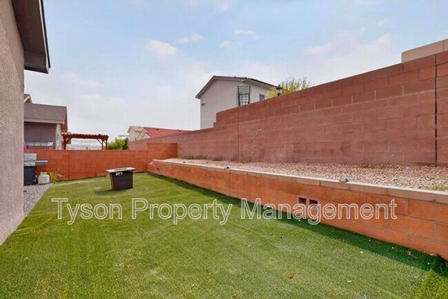 Building Photo - 10024 Sacate Blanco Ave SW