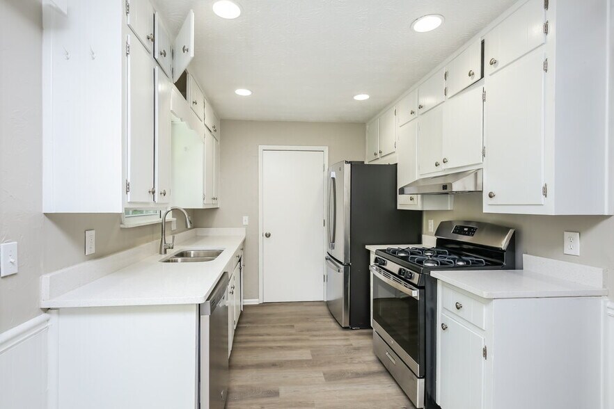 Building Photo - 94 Timothy Ln NW