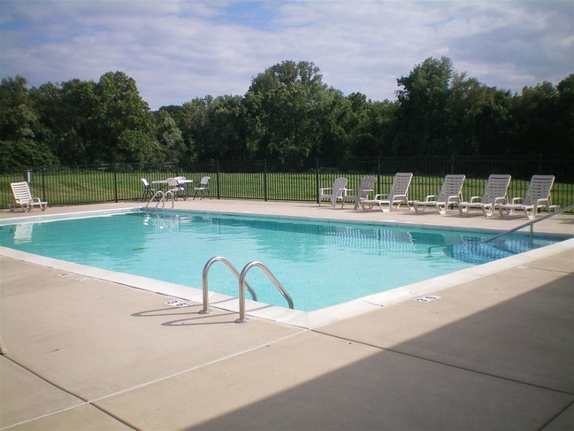 Building Photo - 1671 Shadow Ridge Ct