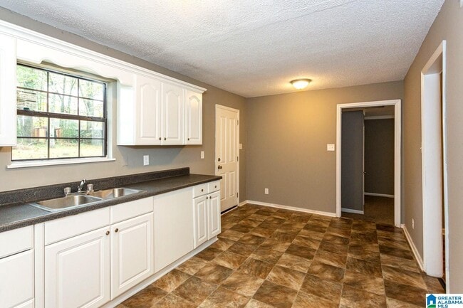 Building Photo - 54 Sunscape Dr