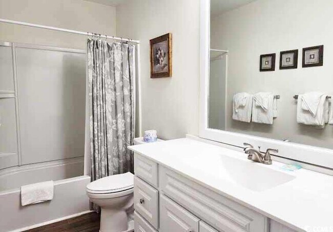 Building Photo - 177 Club Cir