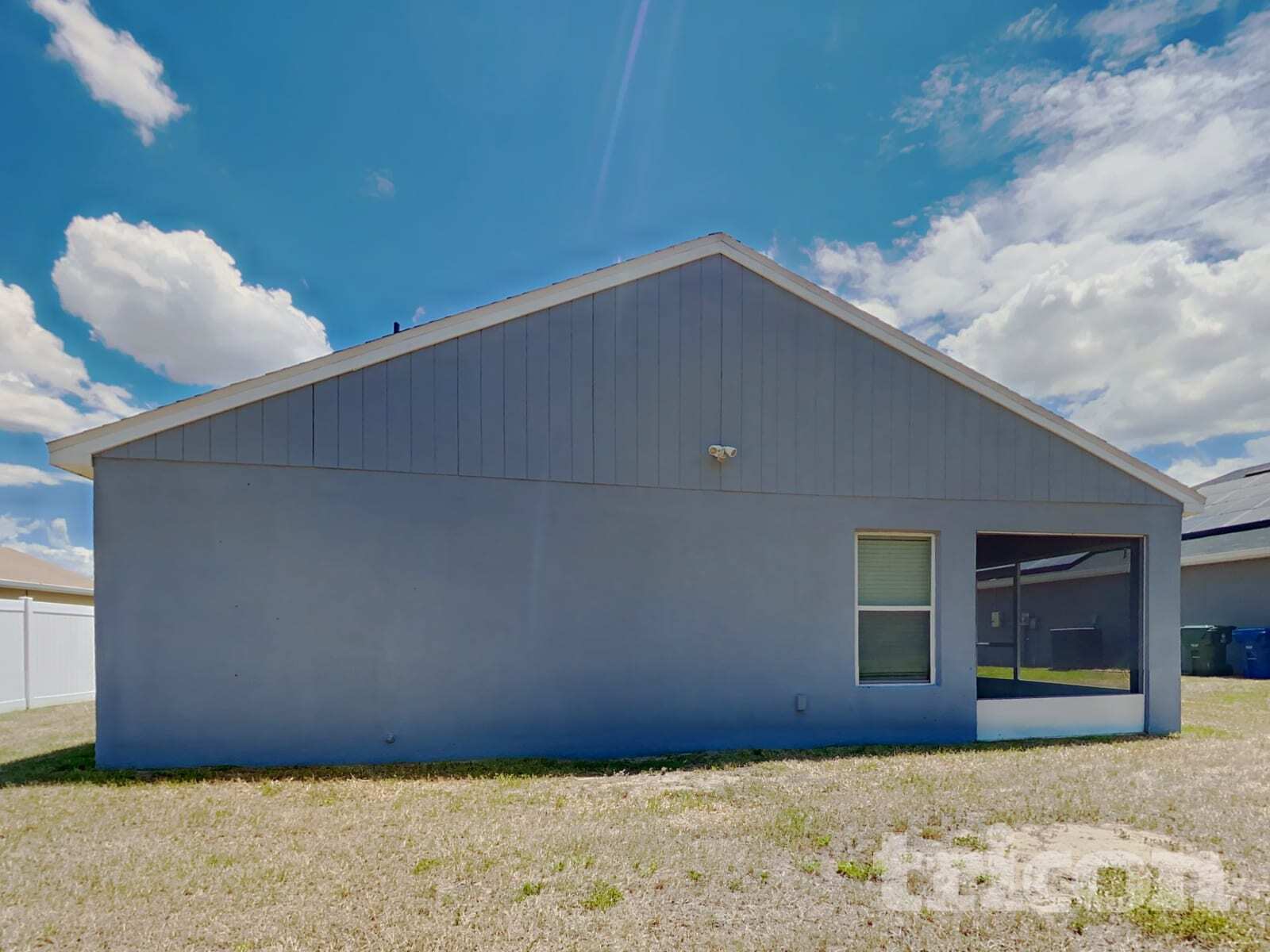 Building Photo - 505 Interlock St