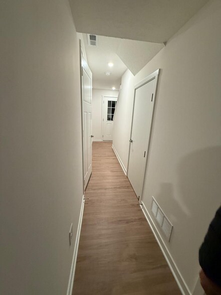 Building Photo - 146 Dusky Willow Dr