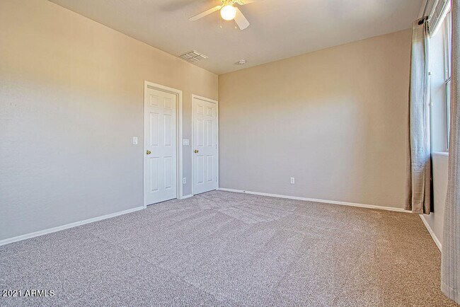 Building Photo - 35210 N 30th Dr