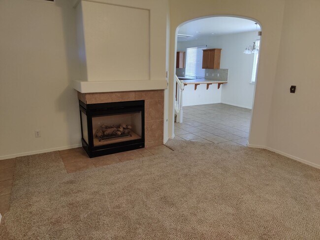 Building Photo - Great Location in Clovis !