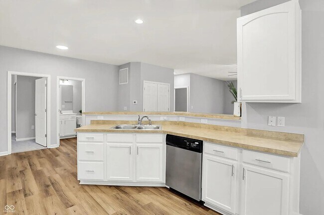 Building Photo - 3538 Heathcliff Ct