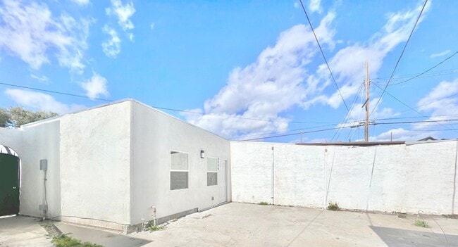 Building Photo - 1763 W 38th St