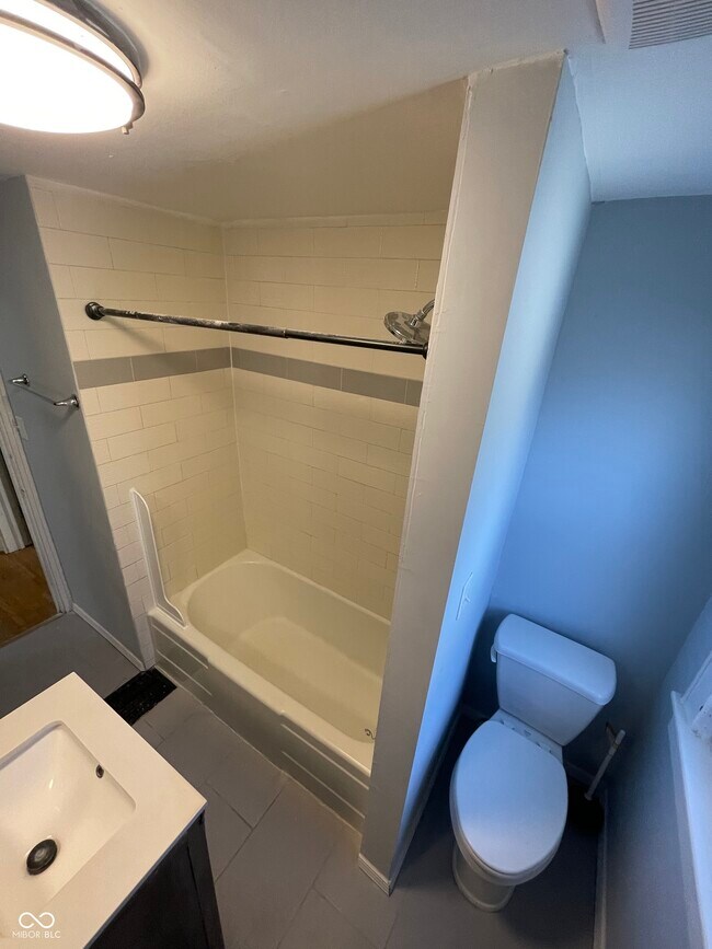 Building Photo - 3430 Guilford Ave