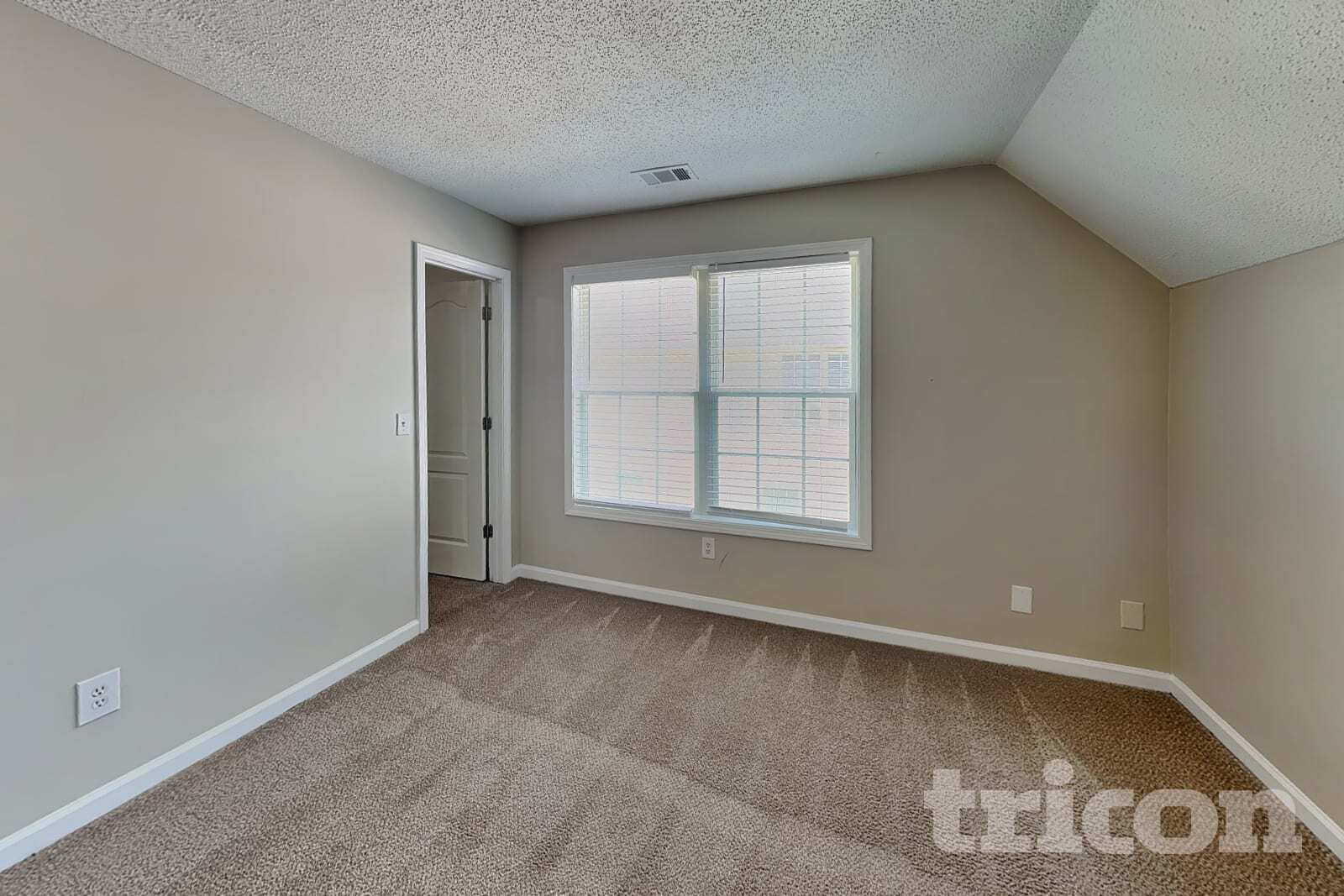 Building Photo - 1806 Dalton Way