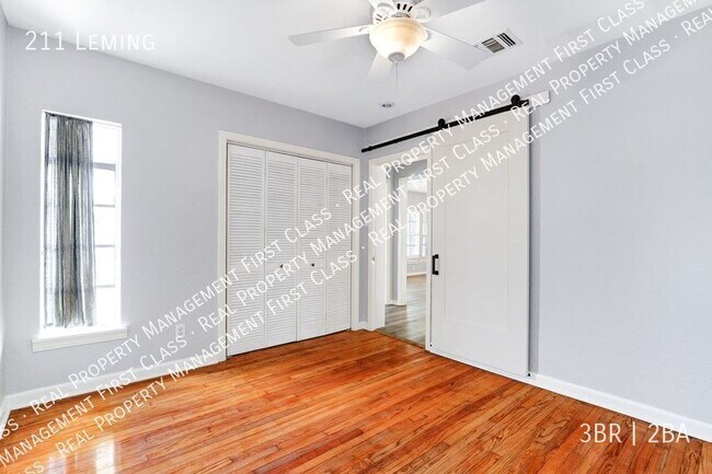 Building Photo - 211 Leming-