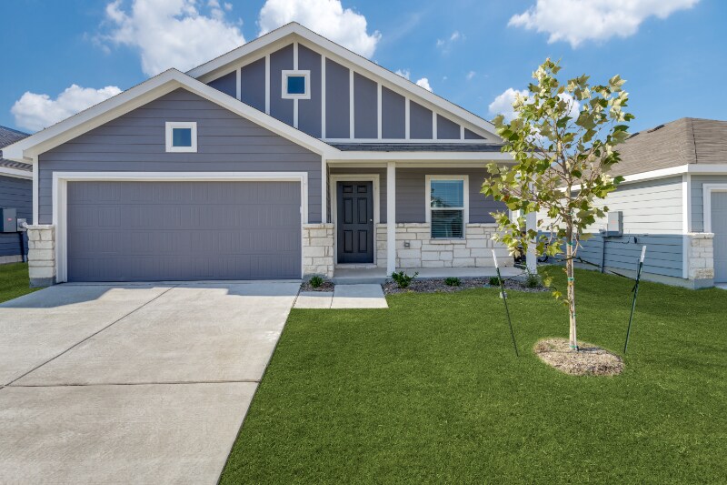 Primary Photo - 111 Lemongrass Dr