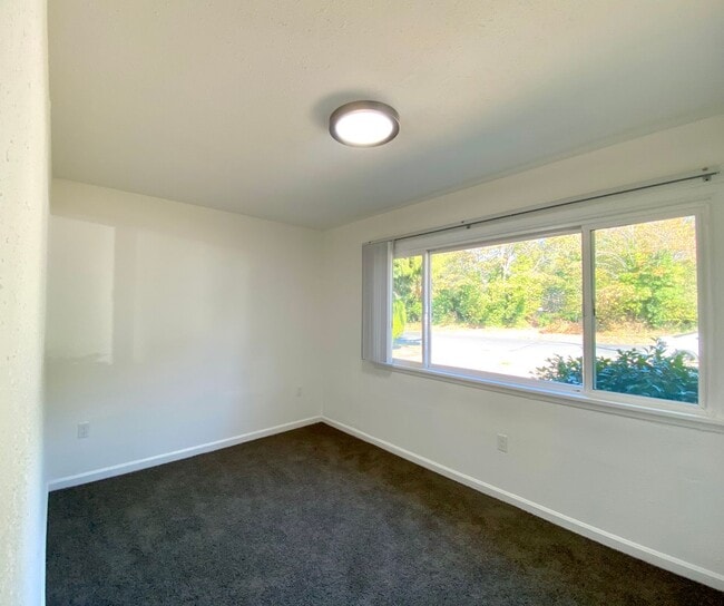 Building Photo - Dudley 3502-3504#