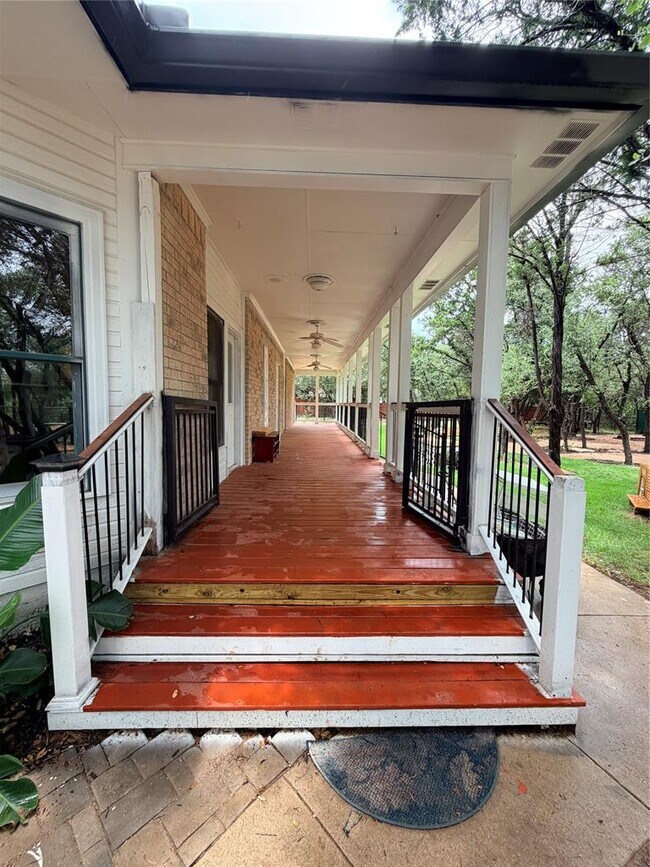 Building Photo - 7130 Ranch Rd