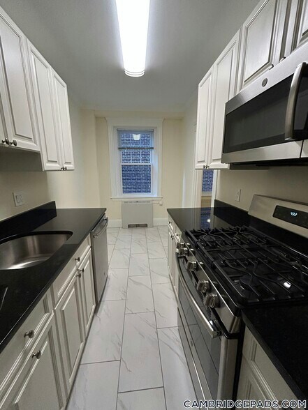Building Photo - 26 Chauncy St
