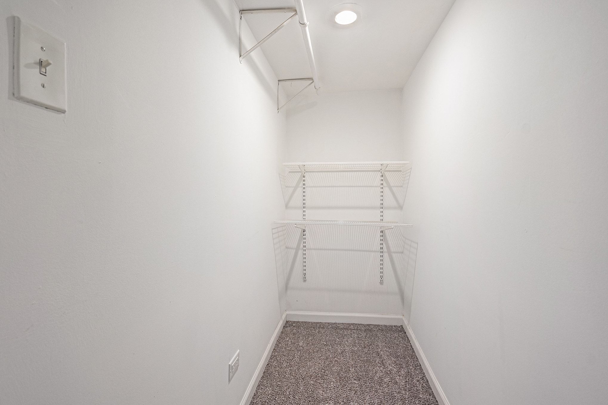 Walk In Closet - 1820 Grove Ave