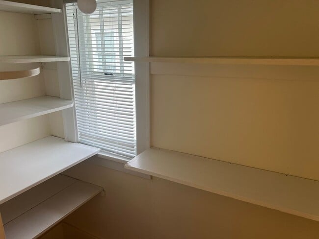 Building Photo - 240 W Locust St