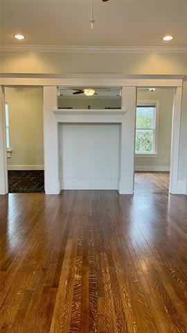 Building Photo - 5347 Lewis St