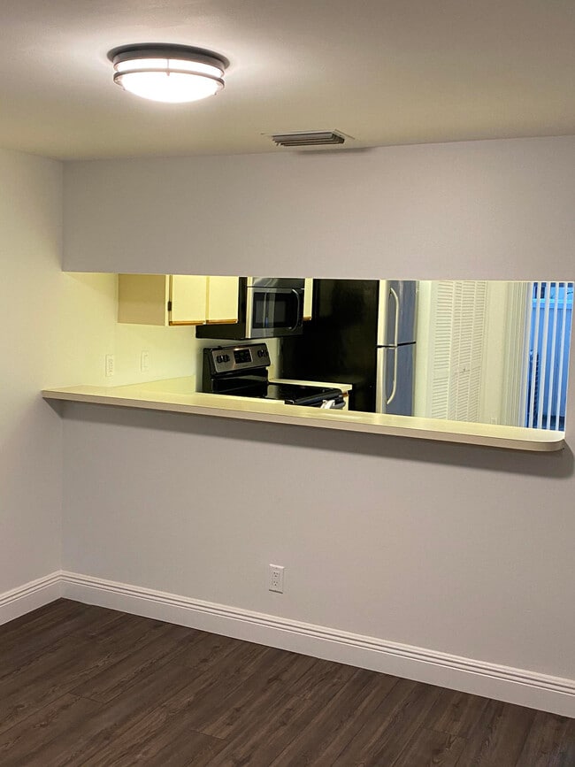 Building Photo - 6183 Riverwalk Ln