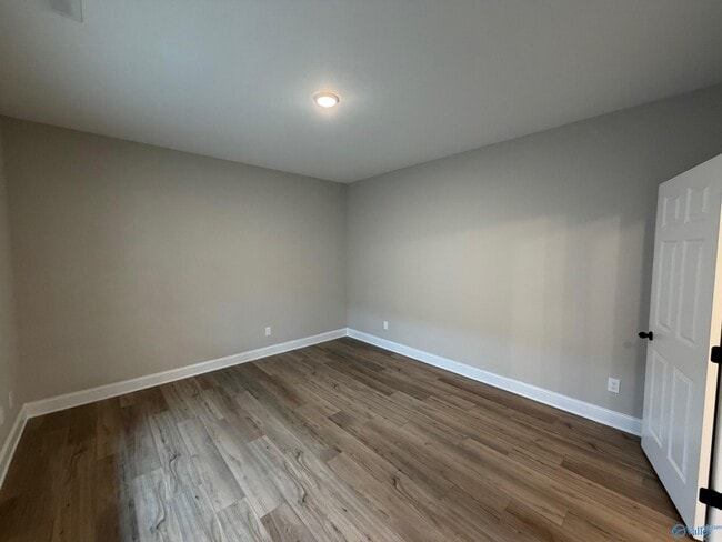 Building Photo - 433 Lando Cain Rd