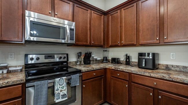 Building Photo - 2801 McDougall Dr