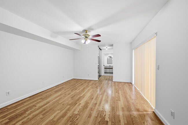 Building Photo - 8337 N Coral Cir