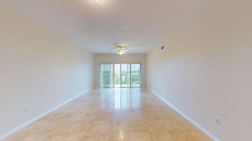 Building Photo - 1610 Presidential Way