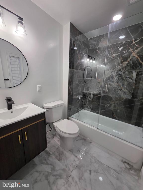 Building Photo - 3604 Lakota Rd