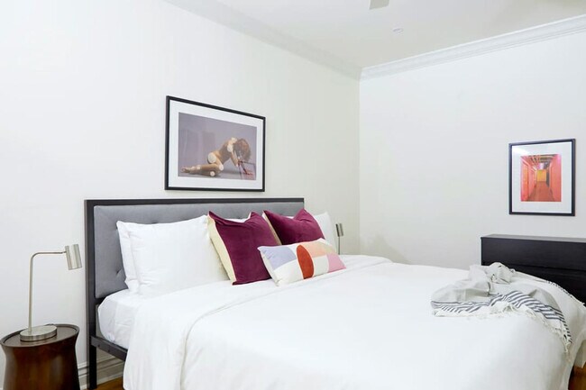 Building Photo - 2317 N Rampart St