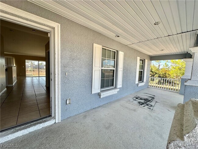 Building Photo - 2015 Xelda Ave N