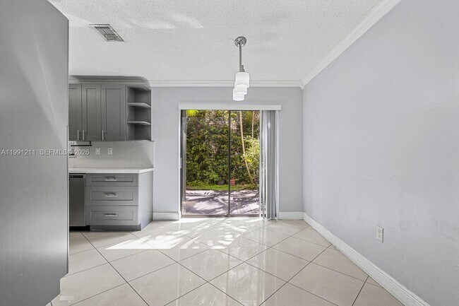 Building Photo - 6854 NW 173rd Dr