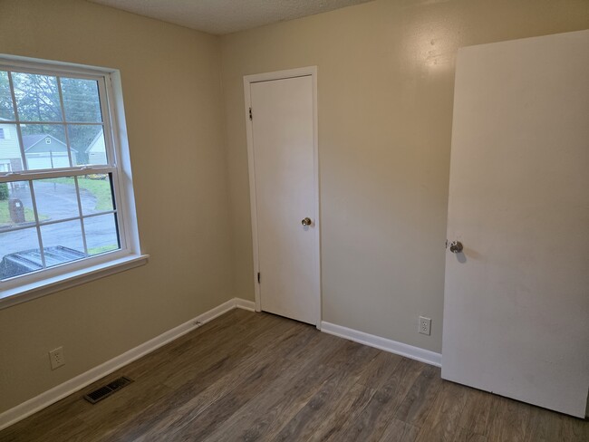 Building Photo - 3719 Steadman Dr NW