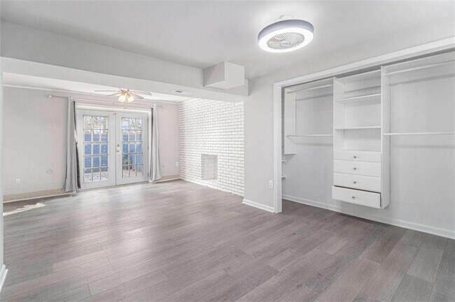 Building Photo - 187 Hamilton E Holmes Dr NW