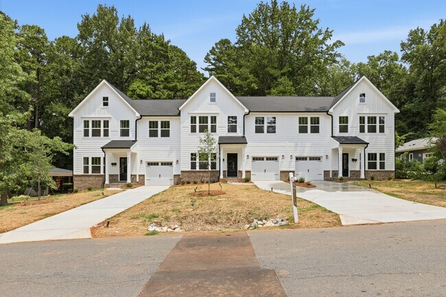 Building Photo - 3306 Campbell Dr
