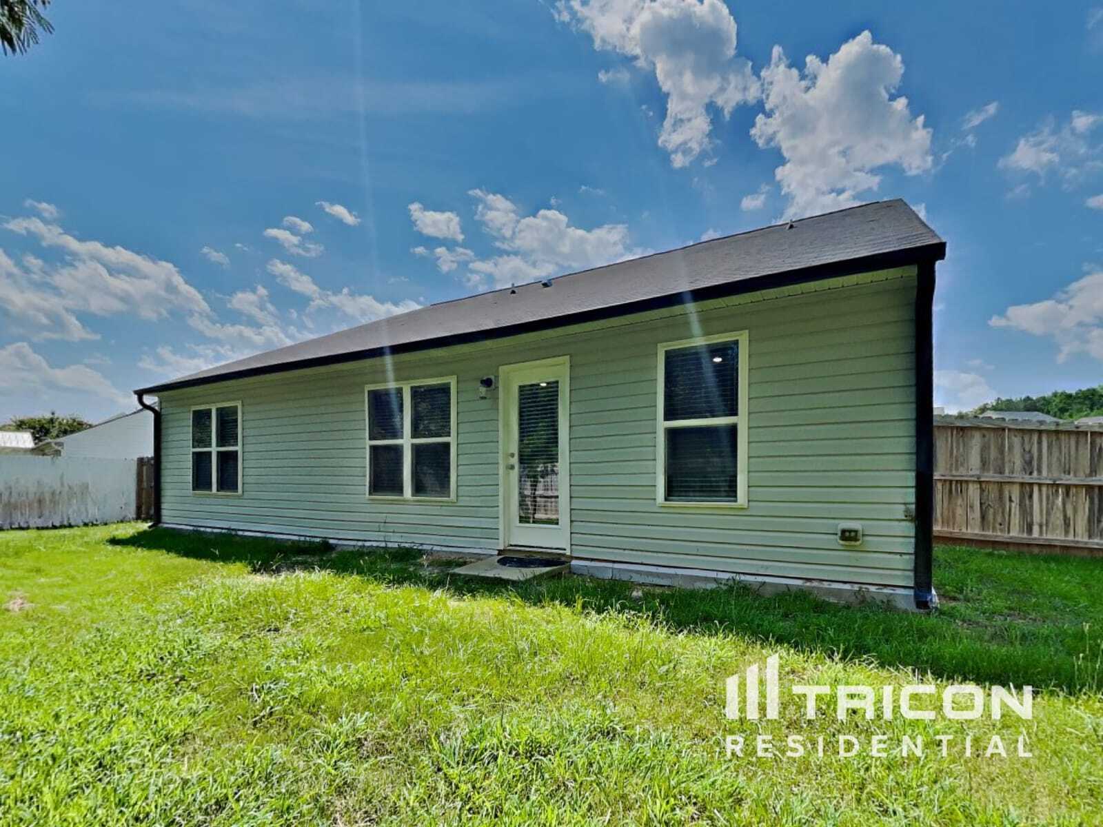 Building Photo - 19 Summerwood Ln