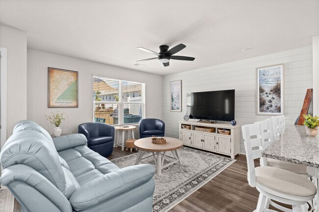 Building Photo - 332 Bayou Loop