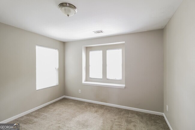 Building Photo - 3260 Sable Trl