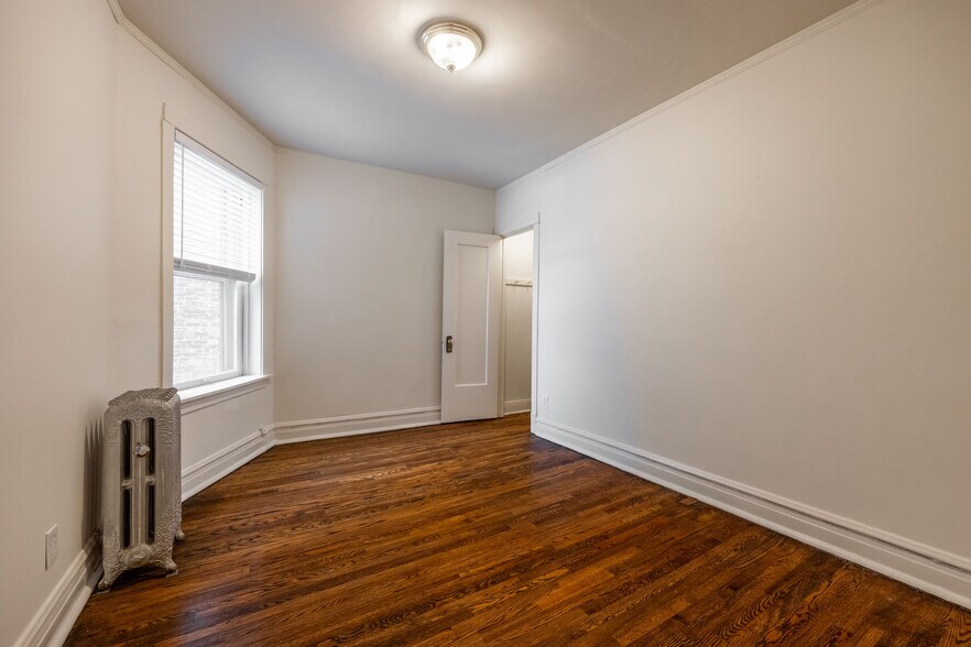 Building Photo - 1432 W Jonquil Ter