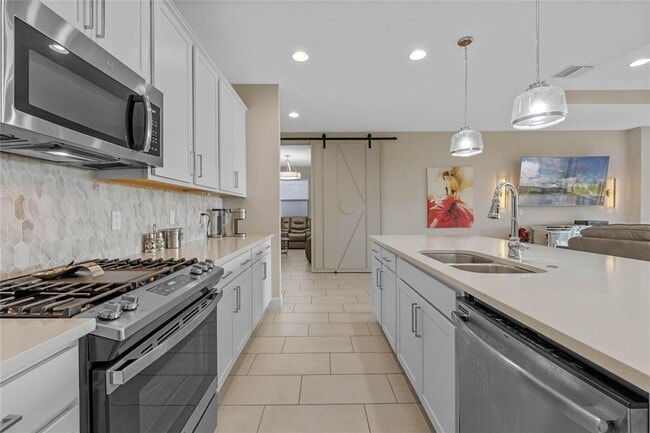 Building Photo - 452 Wedgeworth Ln