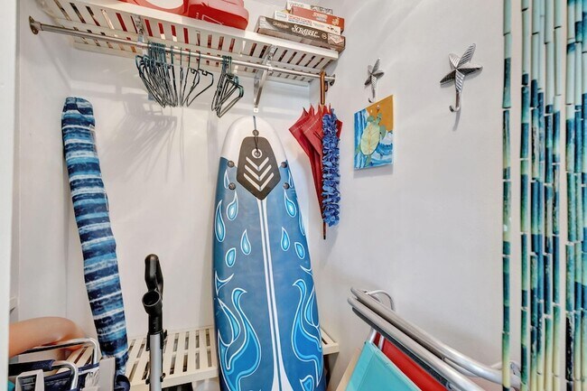 Building Photo - 9400 S Ocean Dr