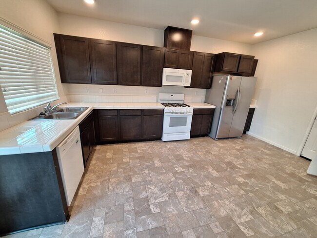 Building Photo - 330 Alboran Sea Cir