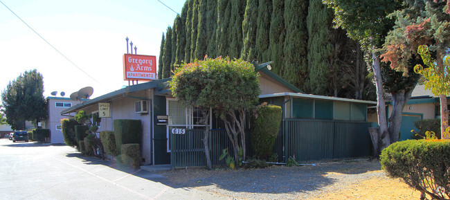 Primary Photo - Gregory Arms Apartments