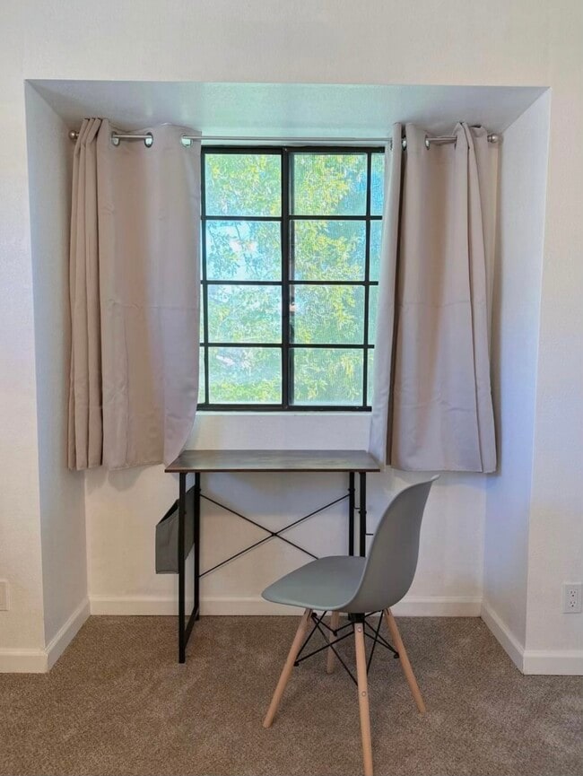 Building Photo - 5018 E Downing St