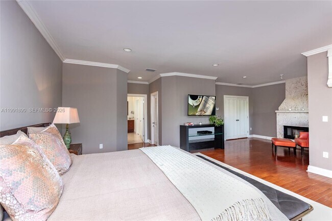 Building Photo - 174 Isla Dorada Blvd