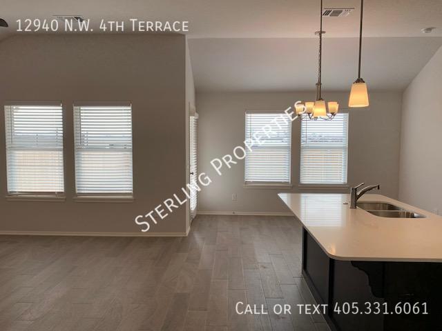 Building Photo - 12940 NW 4th Ter