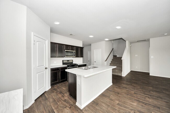 Building Photo - 21003 Seneca Willow Wy