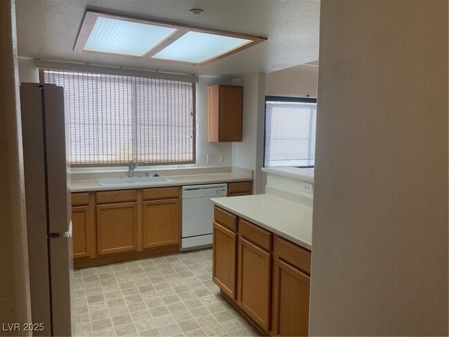 Building Photo - 833 Aspen Peak Loop