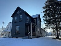Building Photo - 3 bedroom 2 full bath home for rent Call T...