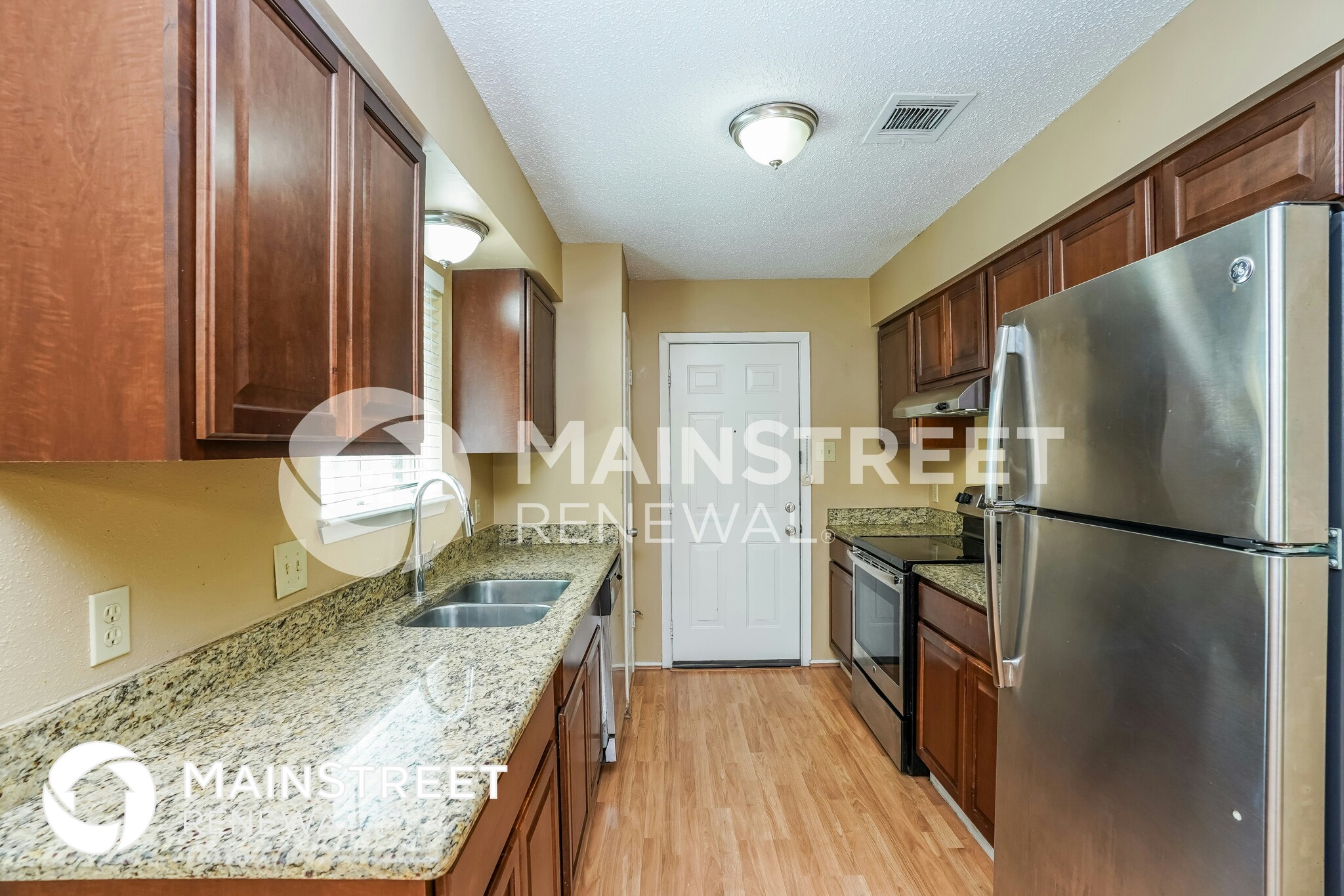 Building Photo - 22511 Leedstown Ln
