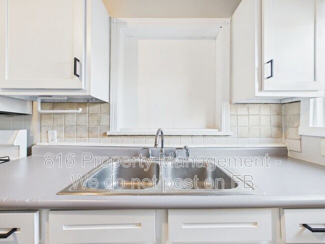 Building Photo - 4036 Cleveland Ave.